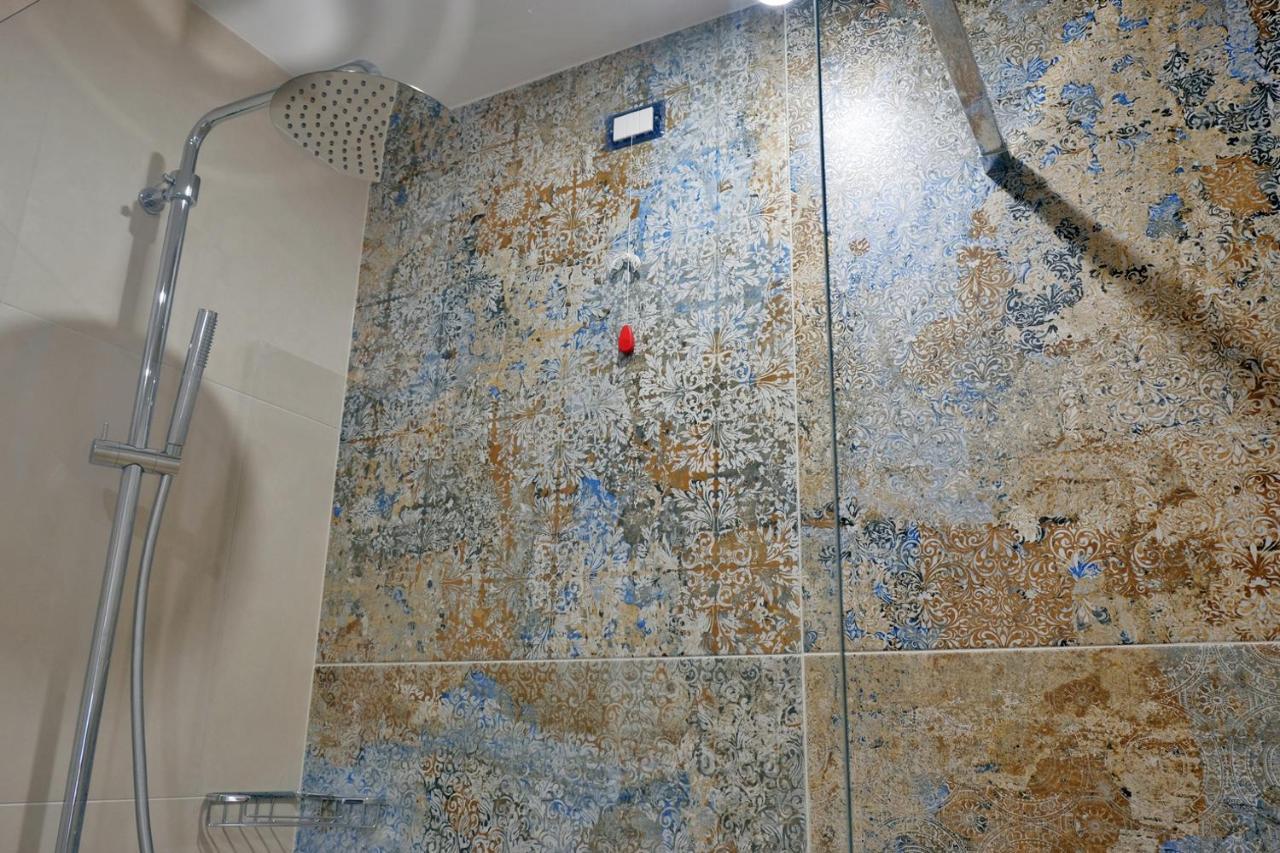Appartamenti Alle 5 Torri Mezzolombardo Exteriér fotografie